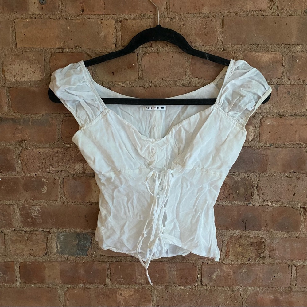 REFORMATION MILK MAID TIE TOP
S